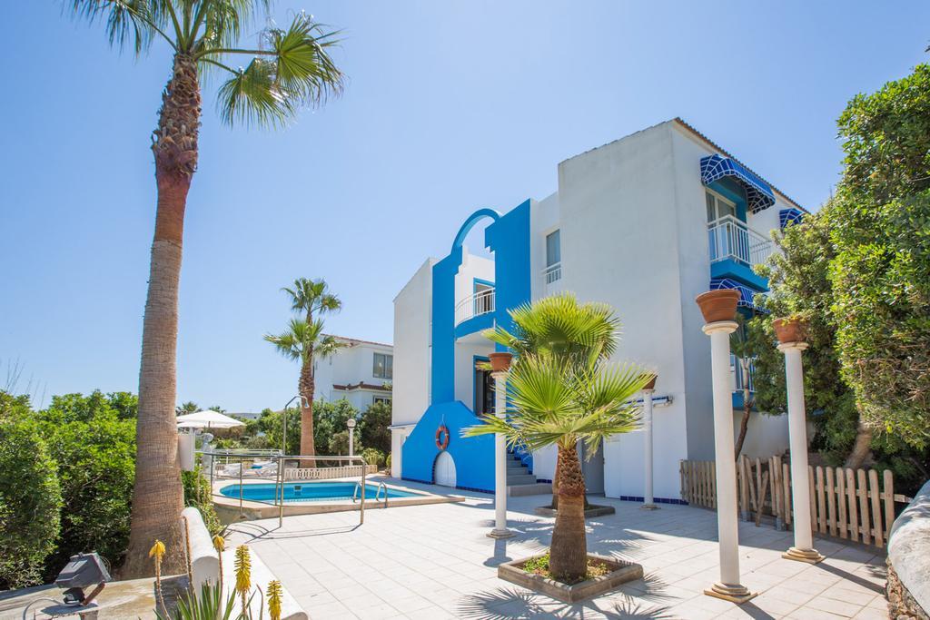 Estel Blanc Apartments - Adults Only Cala'N Blanes  Buitenkant foto